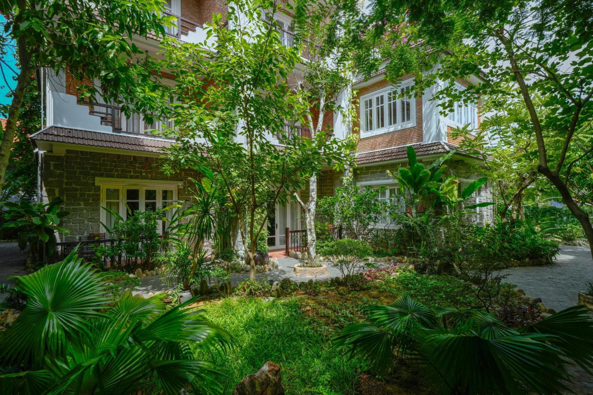 Blooms Boutique Village Хойан Экстерьер фото