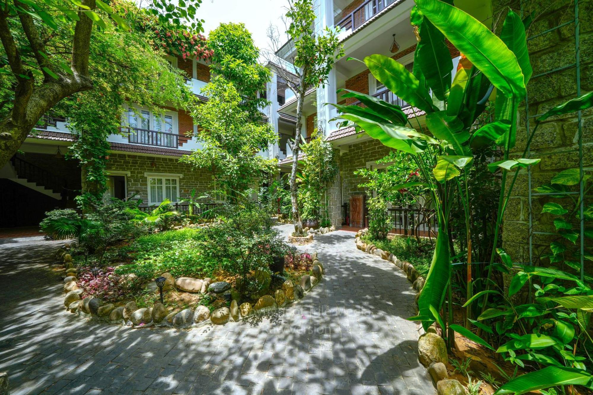 Blooms Boutique Village Хойан Экстерьер фото