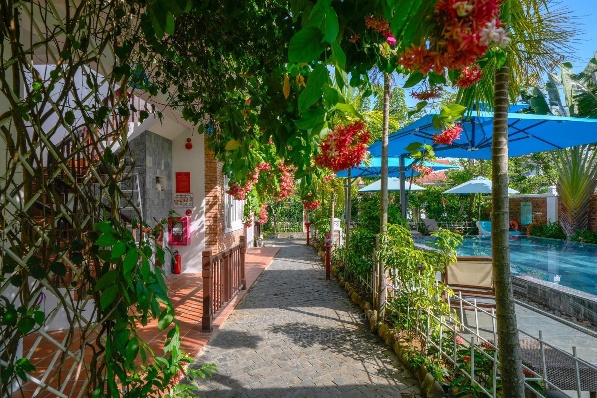 Blooms Boutique Village Хойан Экстерьер фото
