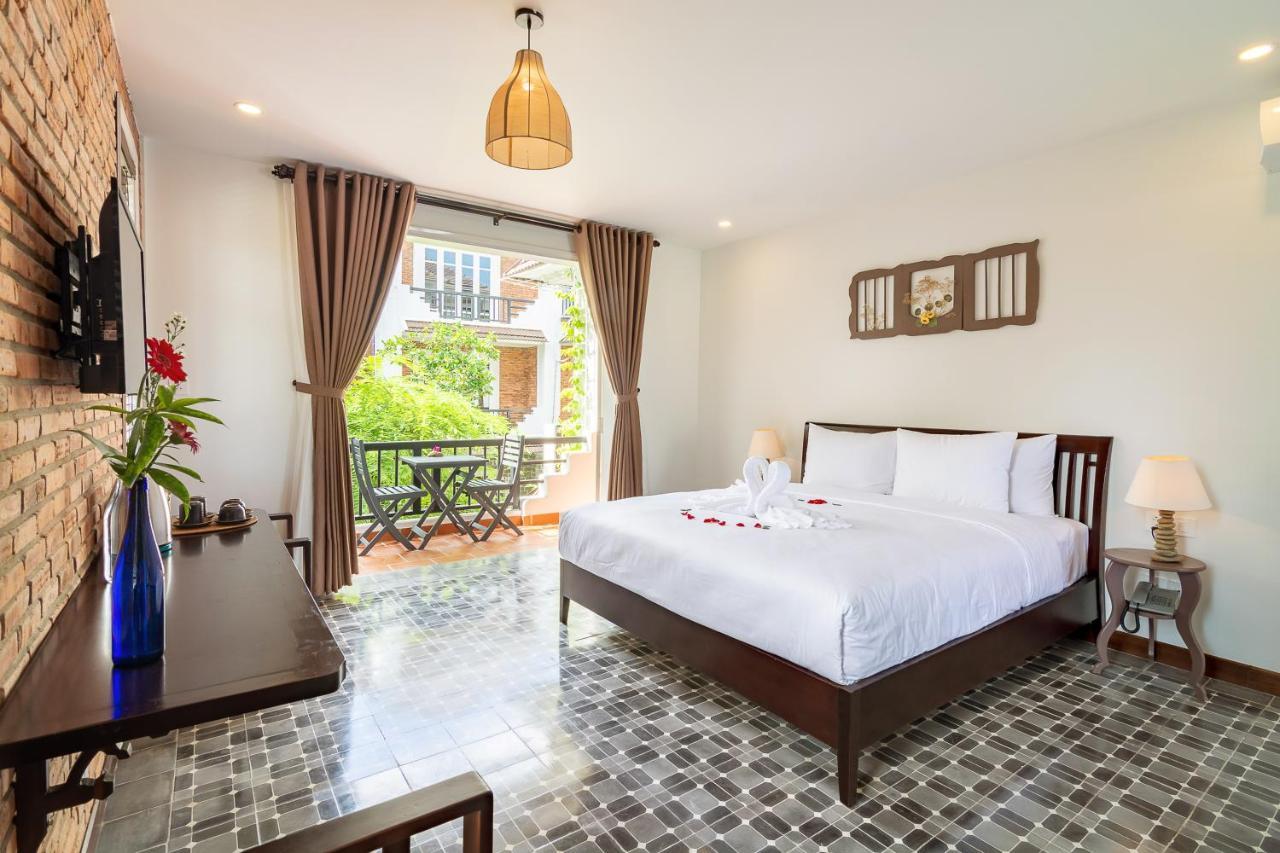 Blooms Boutique Village Хойан Экстерьер фото